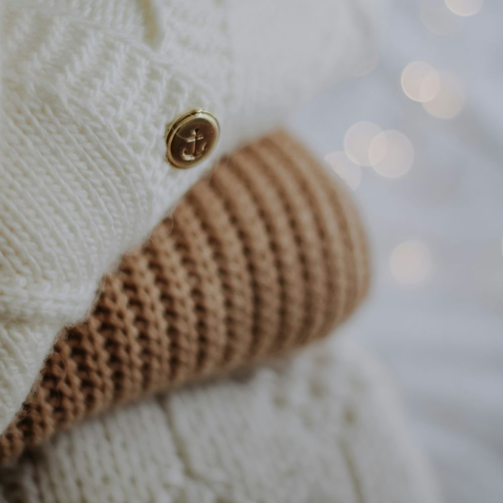 Women's Cardigans & Vests